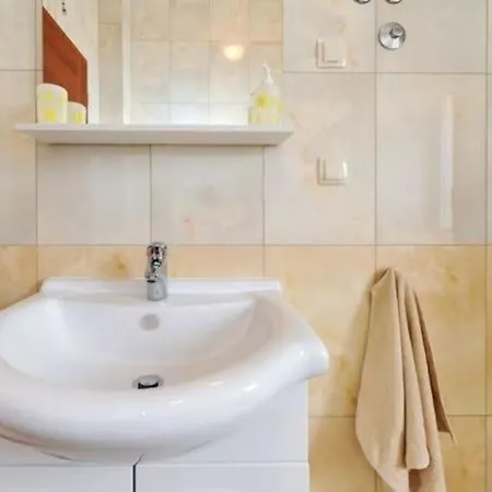 Apartment Studio Fur 6 Personen Ca 55 Qm In Srima, Dalmatien Norddalmatien - B60477 Srima